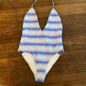 One piece bathing suit